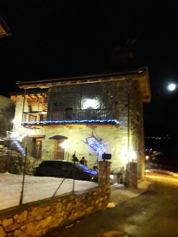 Ferienwohnung La Luge Saint-Christophe Exterior foto